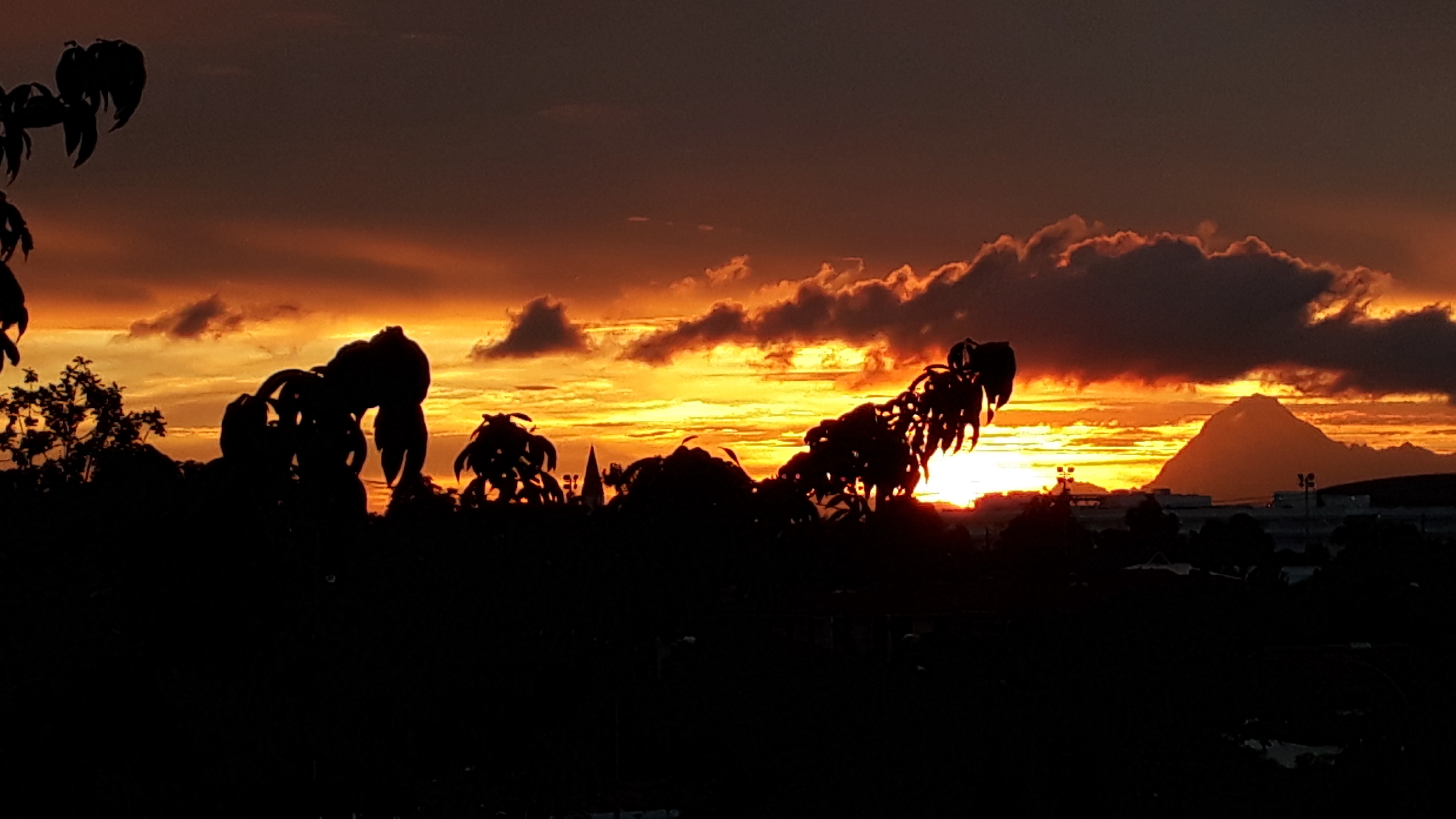 Coucher De Soleil Sur Papeete By Gwen The Explorers